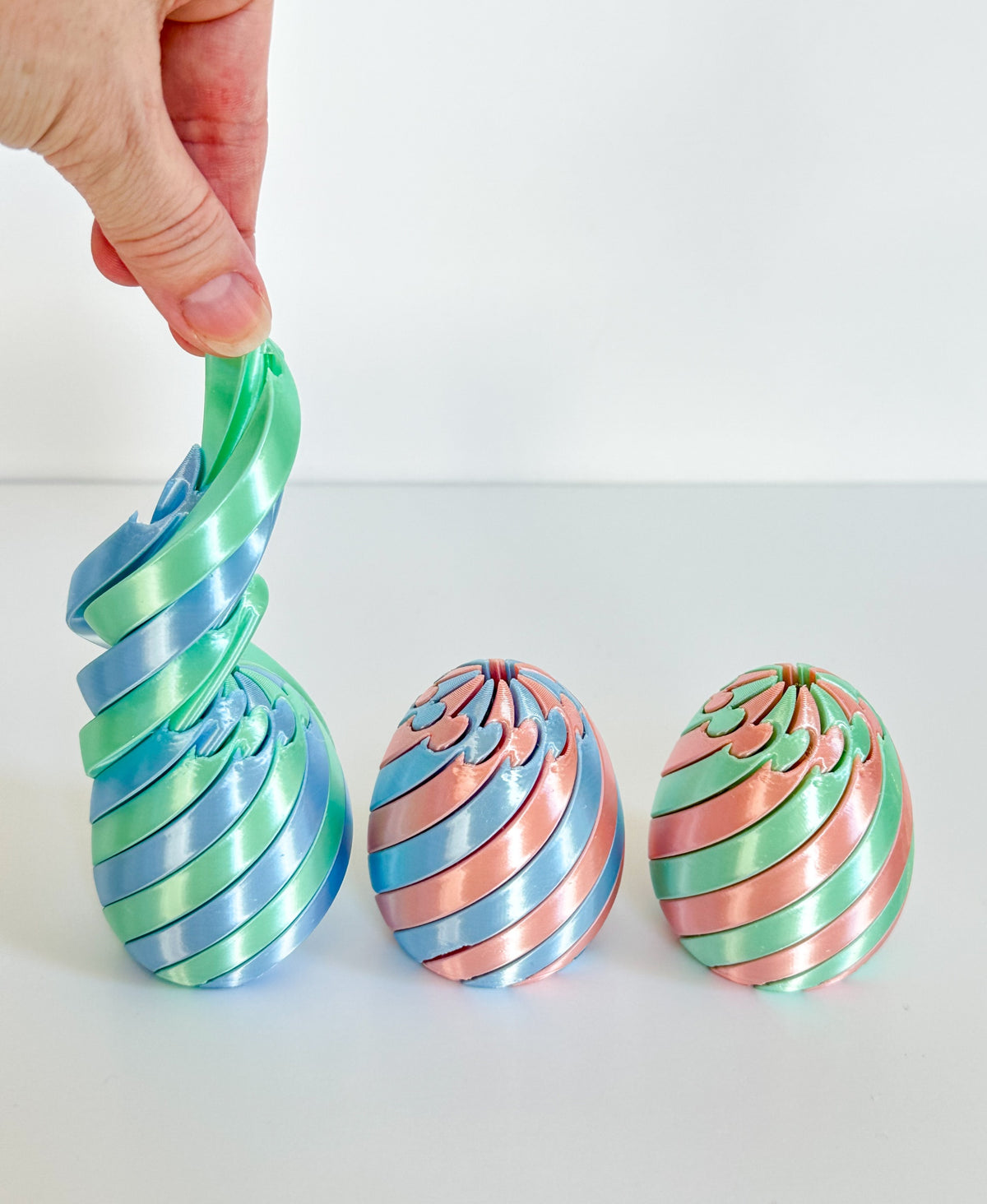 Multicoloured Twisty Fidget Egg